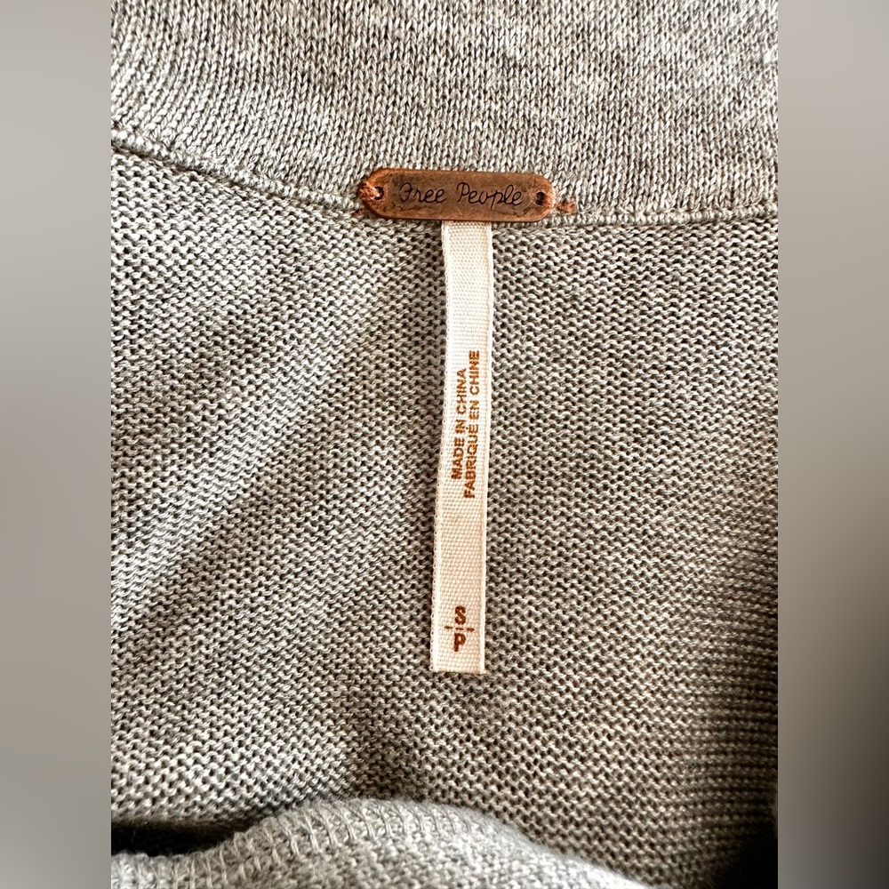 Free People Sweater Dress/Jacket/Cardigan Gray Button Down Long Sleeve - Picture 11 of 12